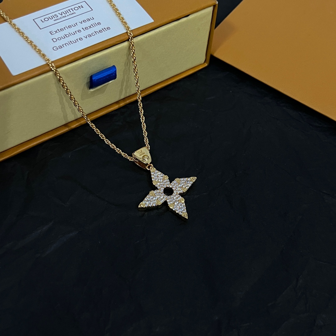 Louis Vuitton LV Rope Pendant   M01751 - FashionPlug