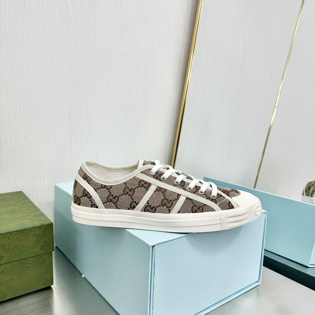 Gucci GG Sneaker - FashionPlug