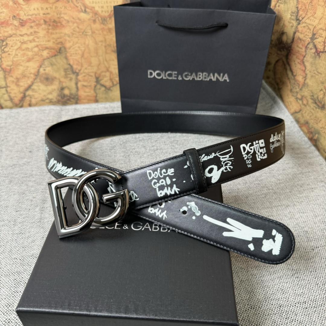 Dolce & Gabbana Graffiti-print Logo-buckle Belt - FashionPlug
