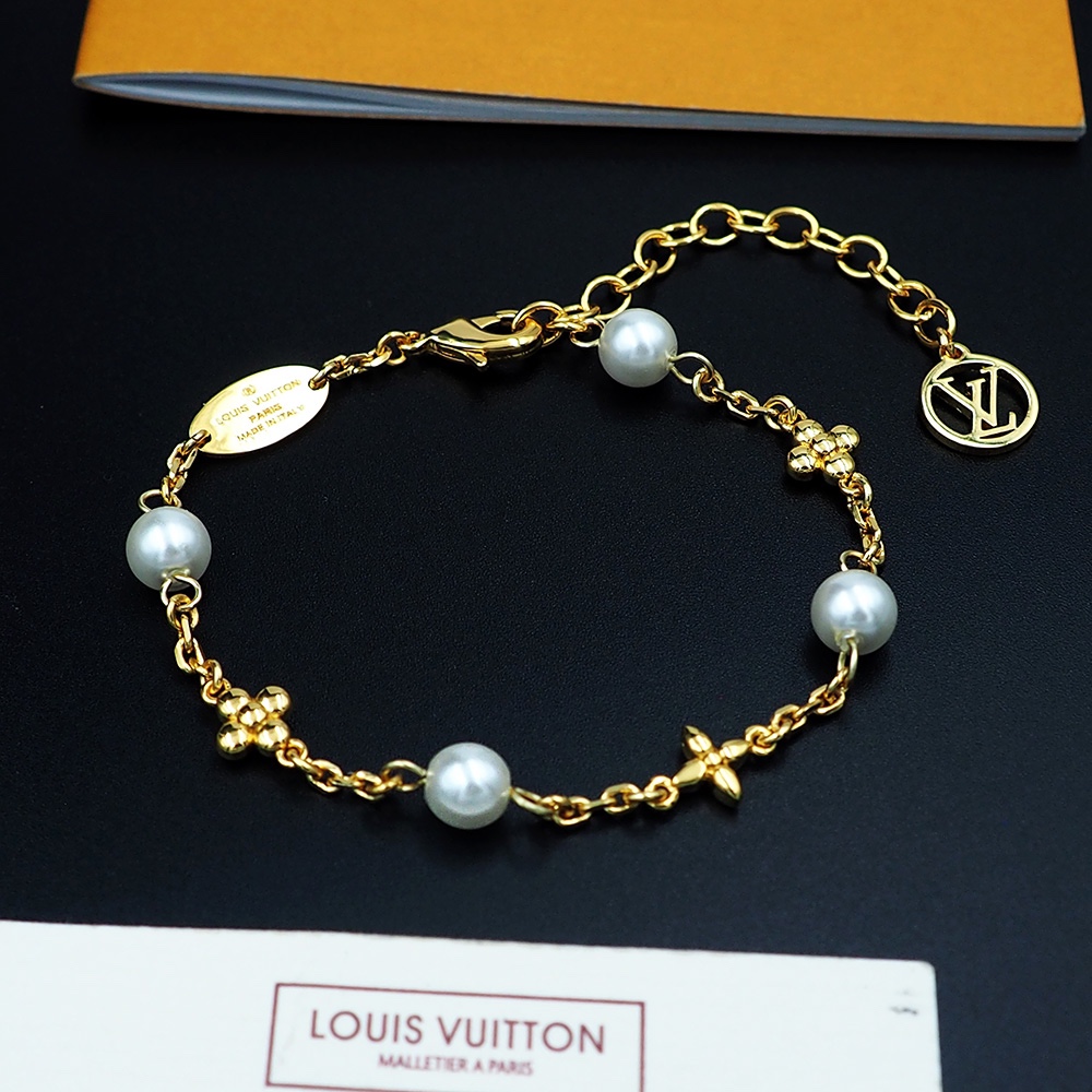 Louis Vuitton Louisa Bracelet  M1429A - FashionPlug