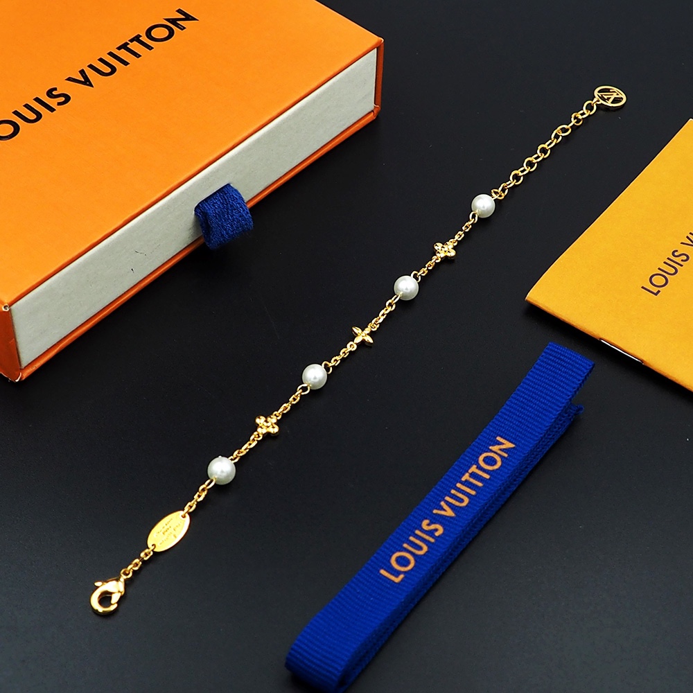 Louis Vuitton Louisa Bracelet  M1429A - FashionPlug