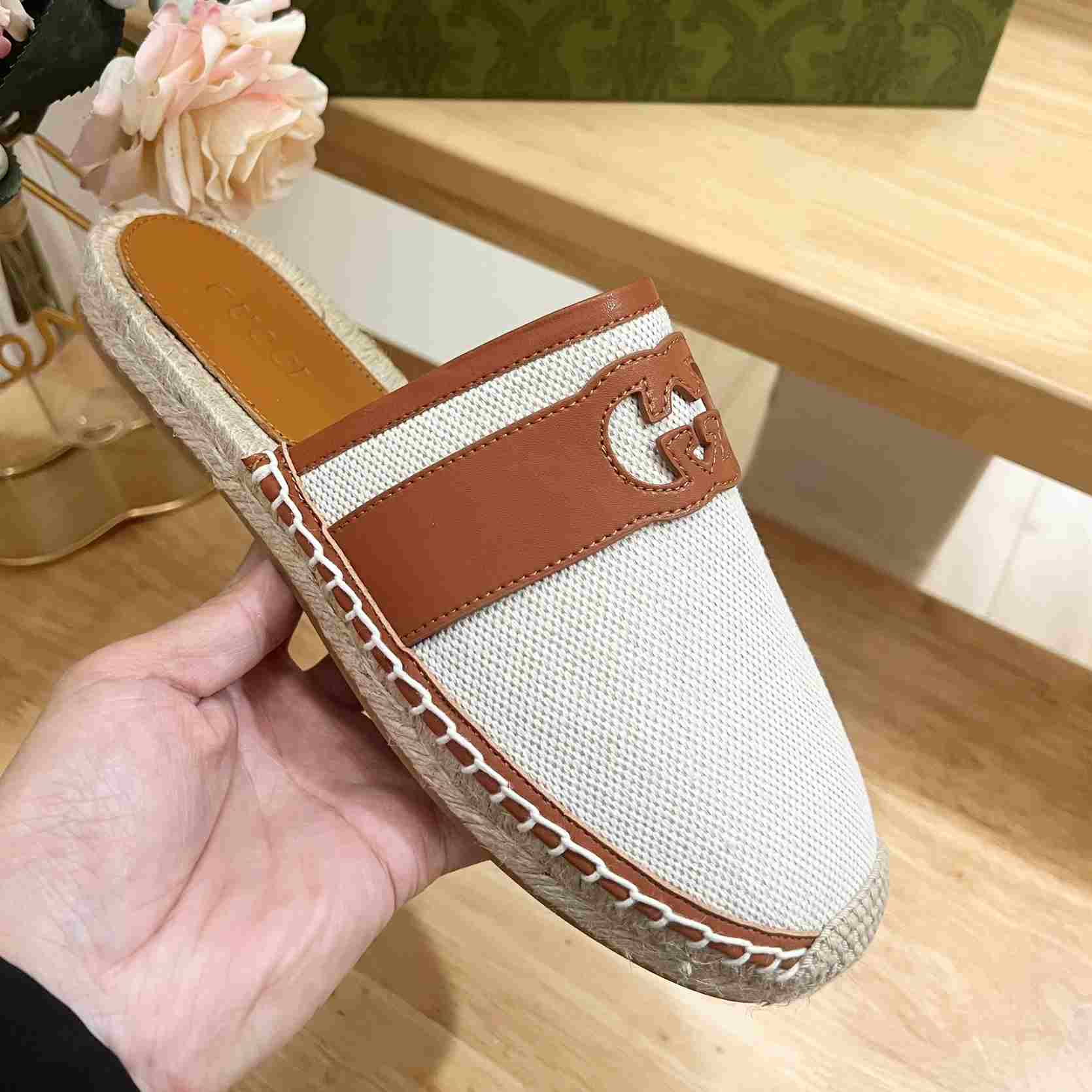 Gucci Interlocking G Slide Espadrille - FashionPlug