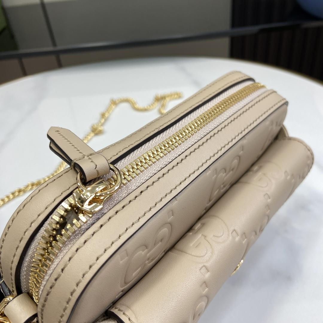 Gucci GG Super Mini Shoulder Bag - FashionPlug