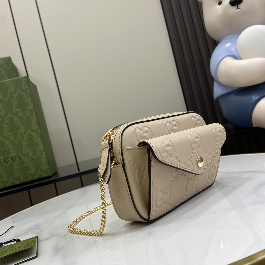 Gucci GG Super Mini Shoulder Bag - FashionPlug