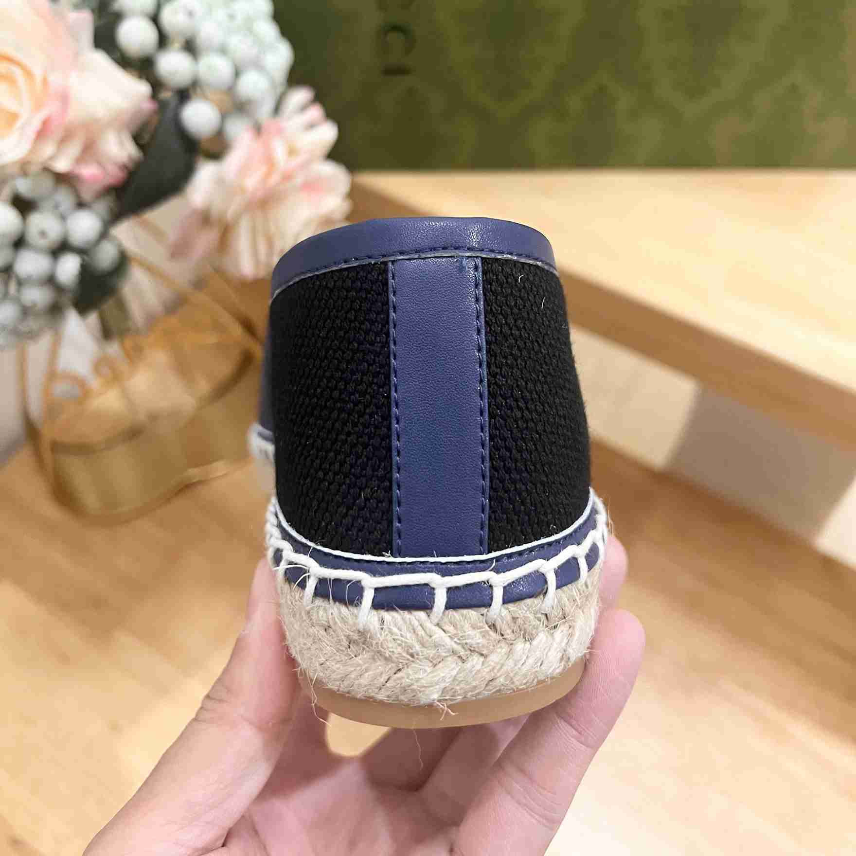 Gucci Interlocking G Espadrille - FashionPlug