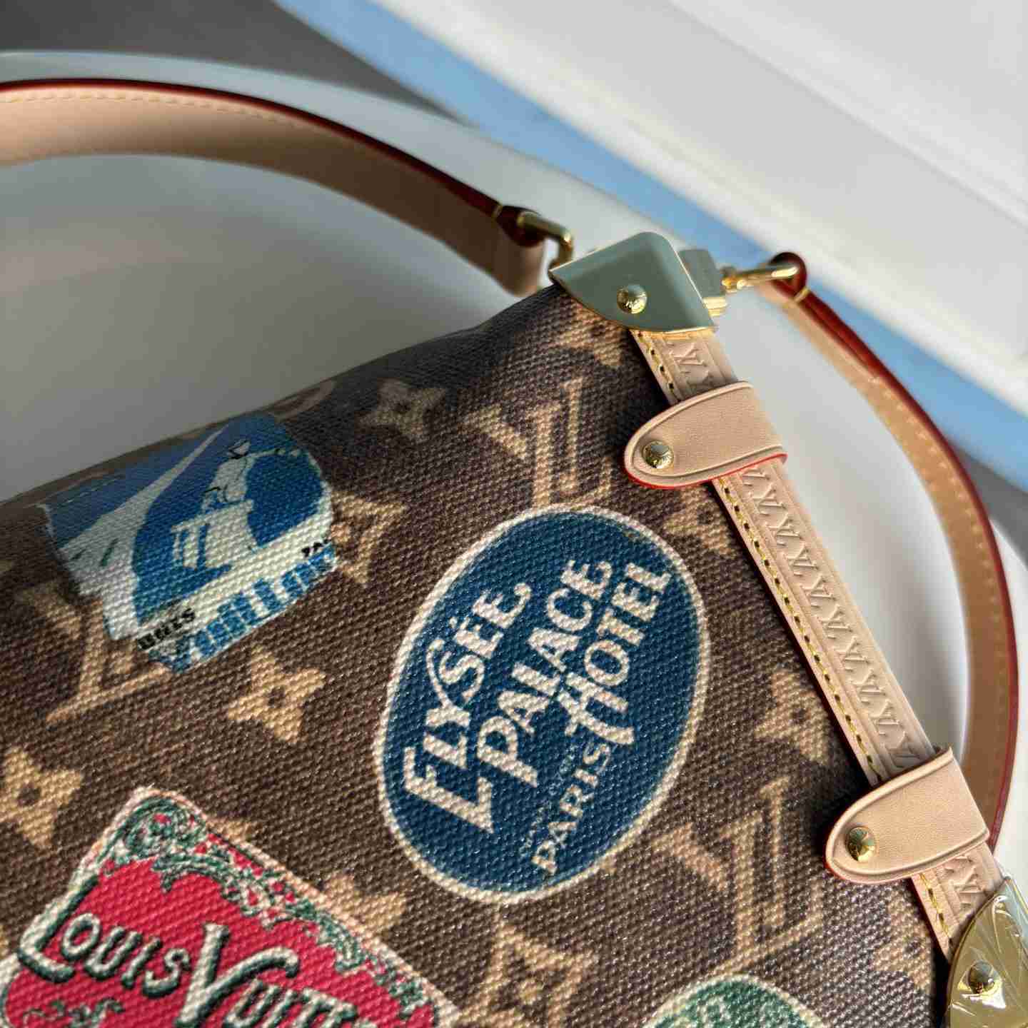 Louis Vuitton Side Trunk MM   M47085 - FashionPlug