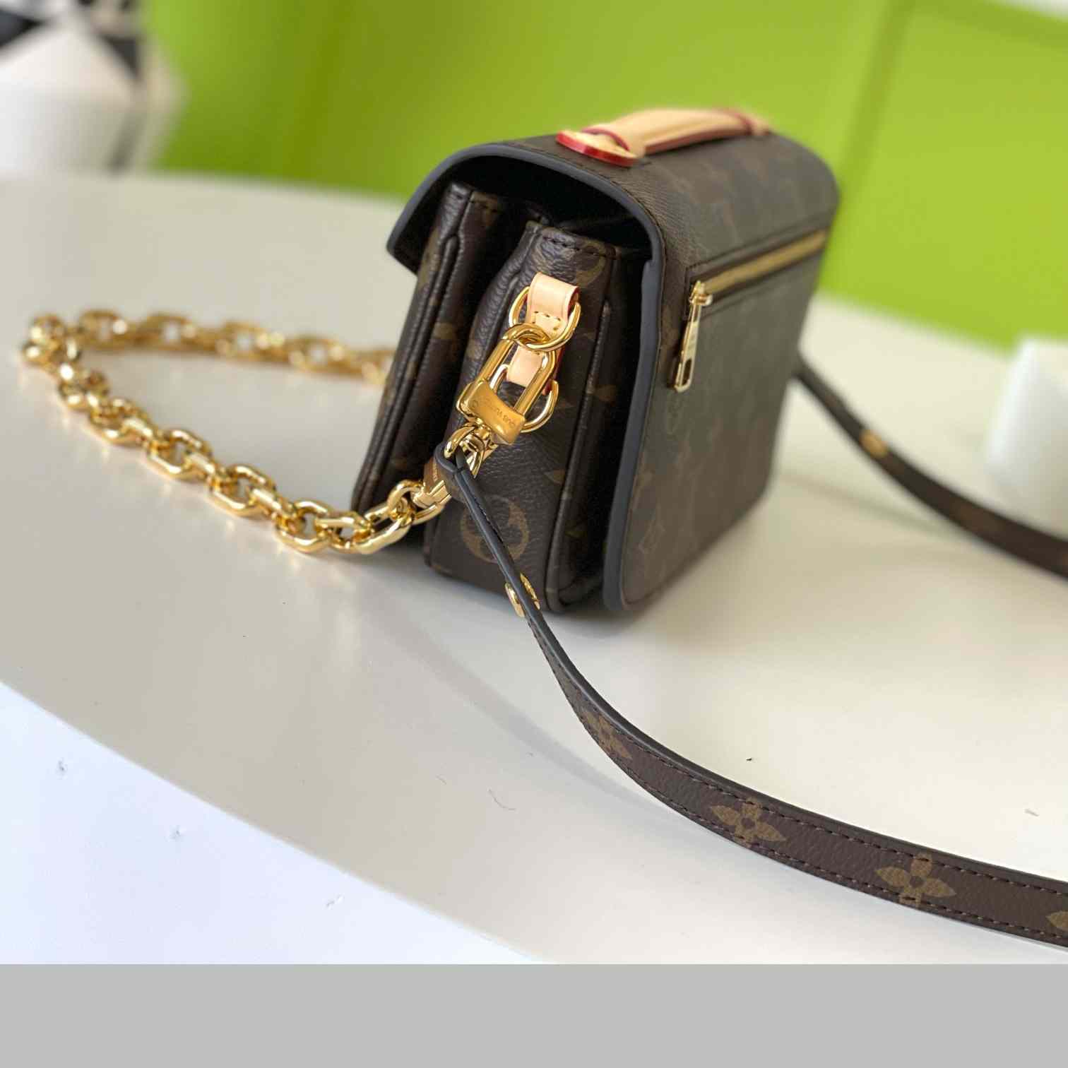 Louis Vuitton Pochette Métis East West   M46279 - FashionPlug