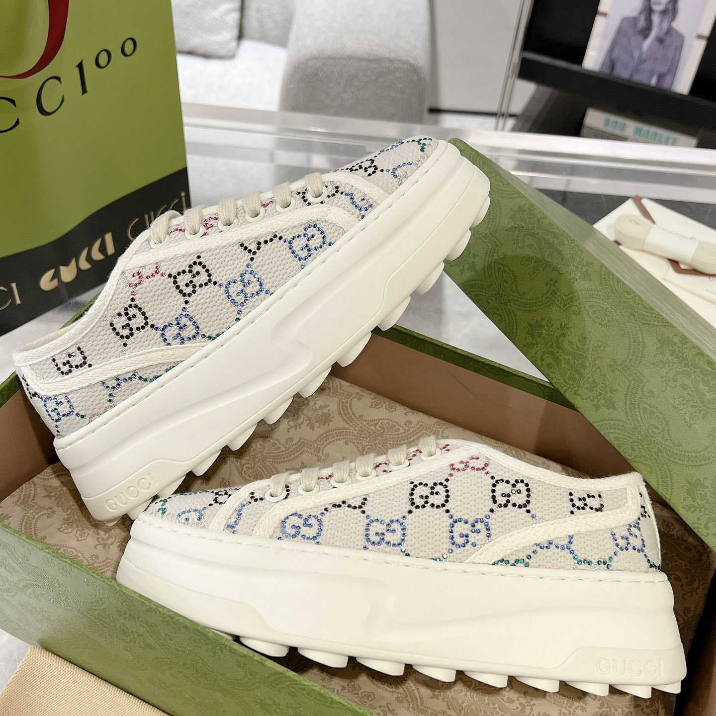 Gucci Women's GG Trainer  - FashionPlug