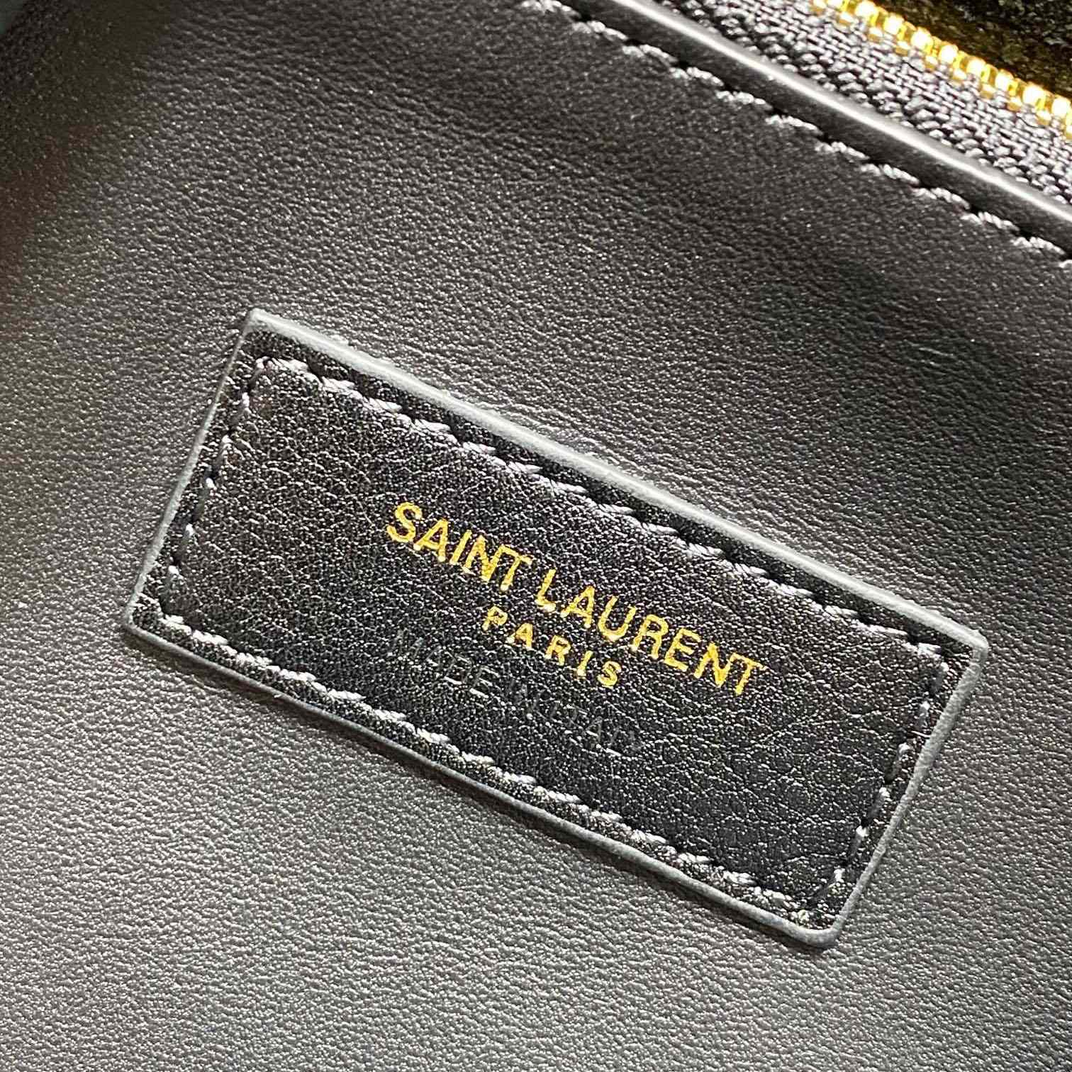 Saint Laurent Le 5 À 7 Supple Large In Smooth Leather - FashionPlug