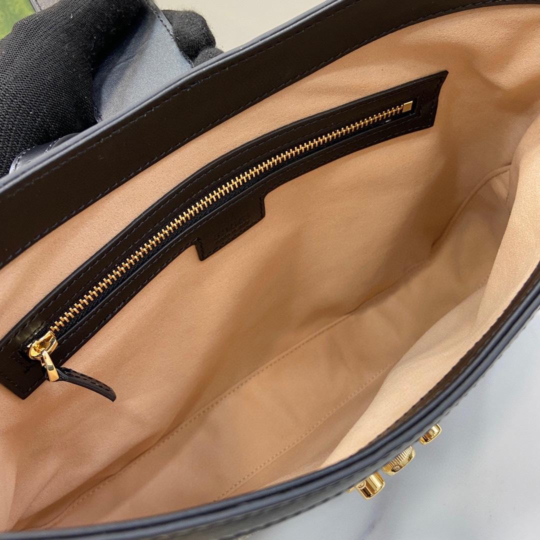 Gucci Padlock GG Medium Shoulder Bag - FashionPlug