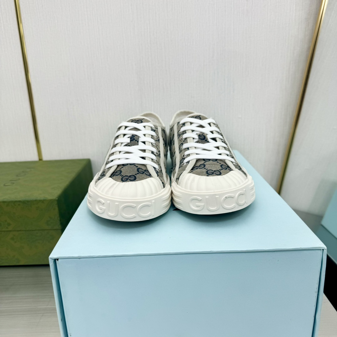 Gucci GG Sneaker - FashionPlug