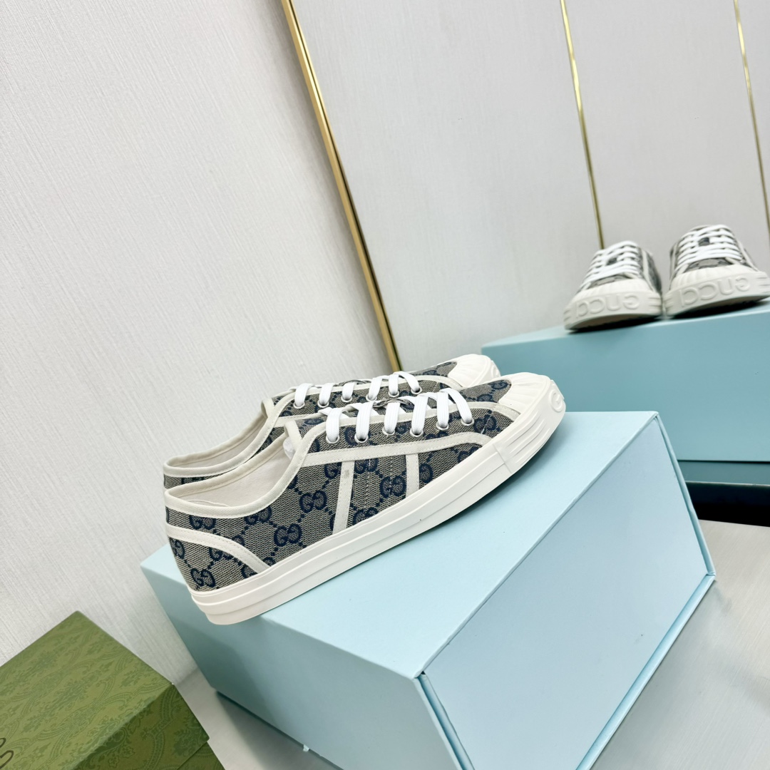 Gucci GG Sneaker - FashionPlug
