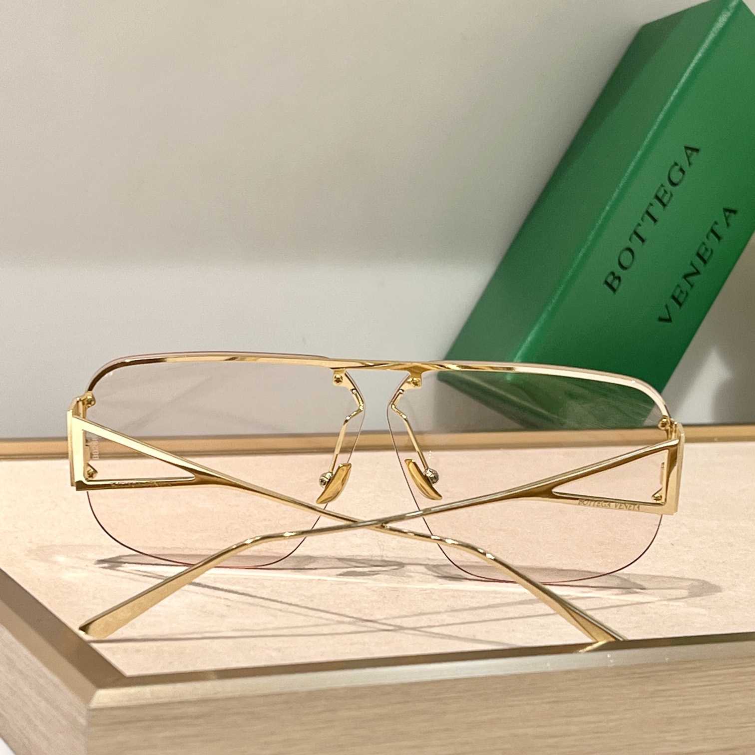 Bottega Veneta BV1065  Sunglasses    - FashionPlug
