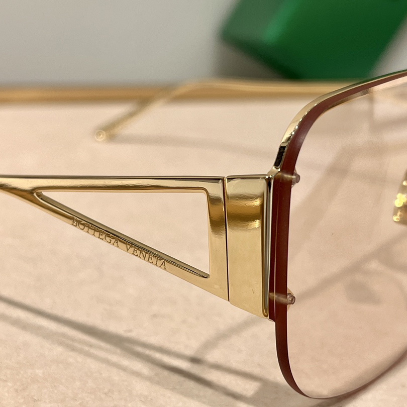Bottega Veneta BV1065  Sunglasses    - FashionPlug