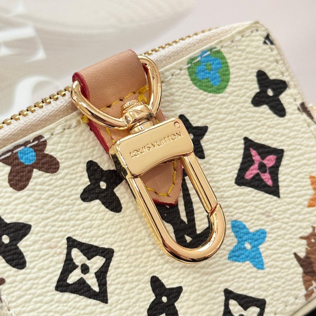 Louis Vuitton Monogram Craggy Trunk Key Holder and Bag Charm    - FashionPlug