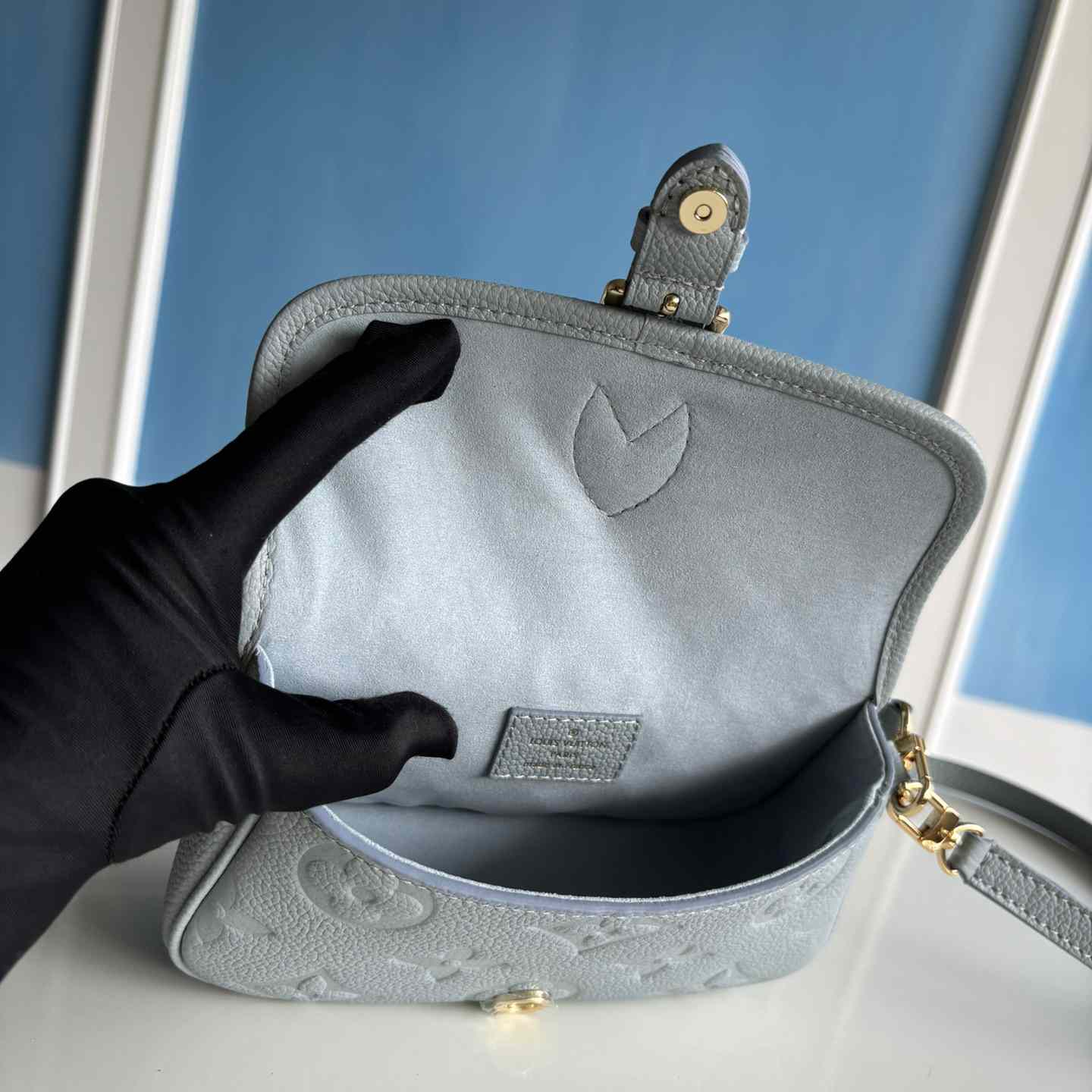 Louis Vuitton Nano Diane   M83592 - FashionPlug