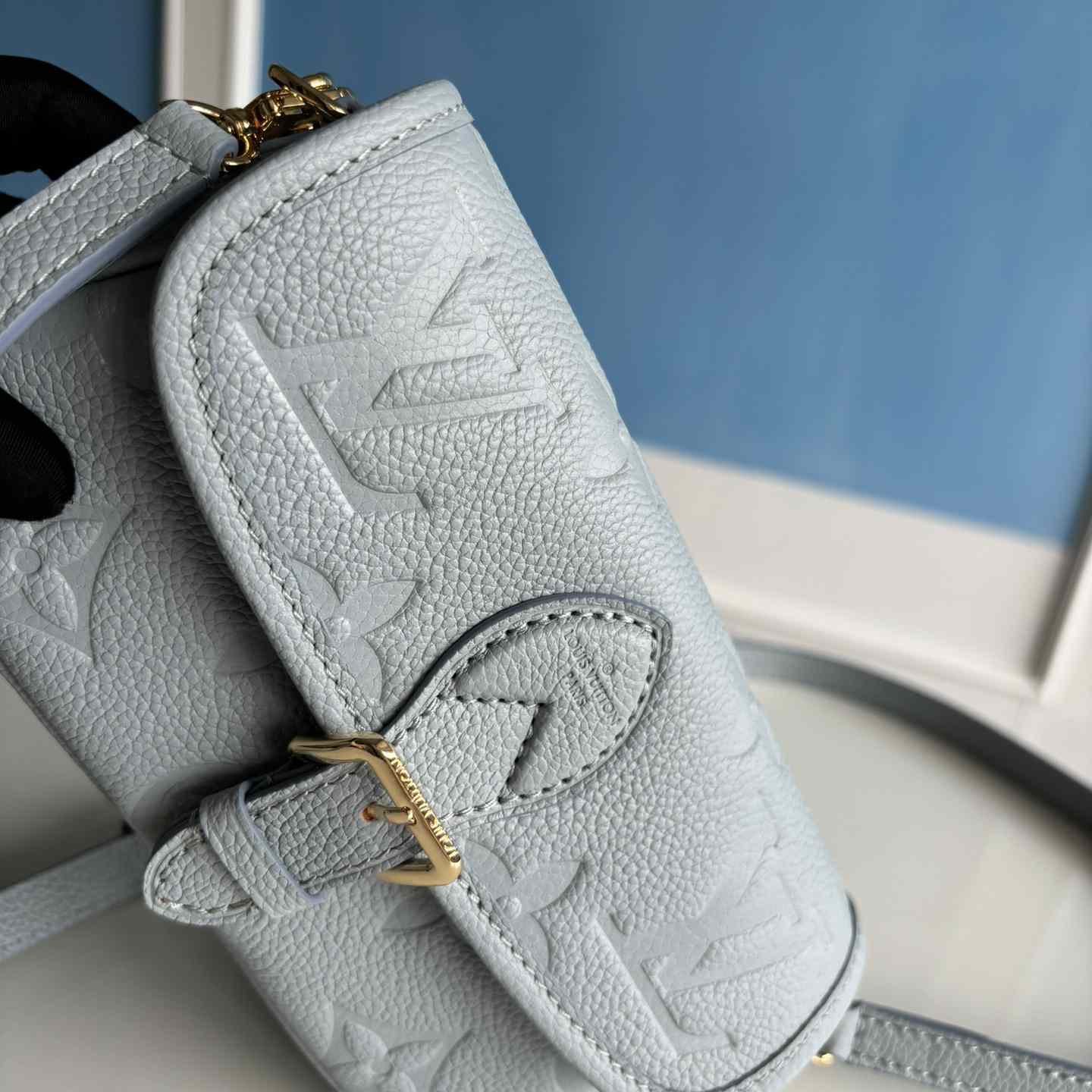 Louis Vuitton Nano Diane   M83592 - FashionPlug