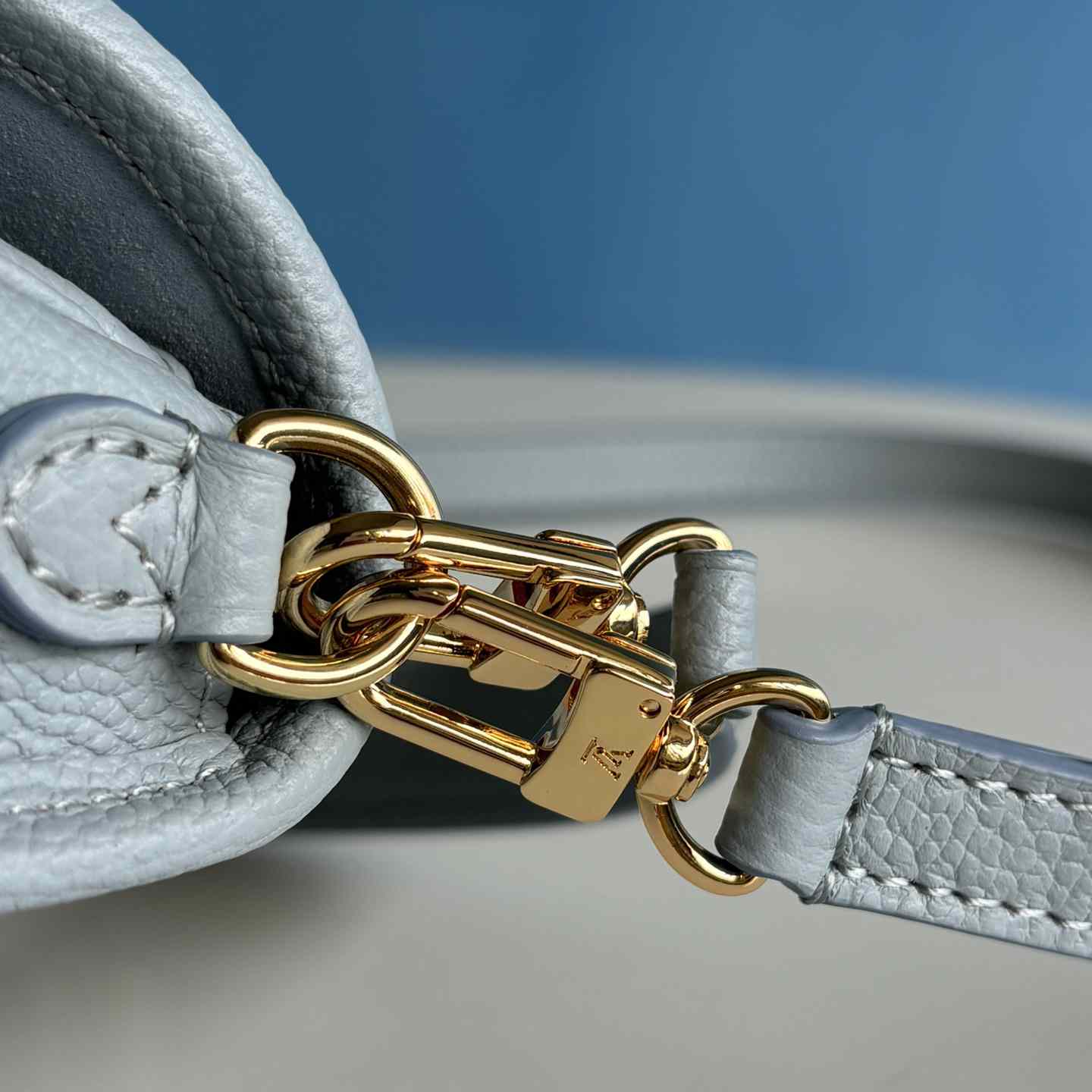 Louis Vuitton Nano Diane   M83592 - FashionPlug