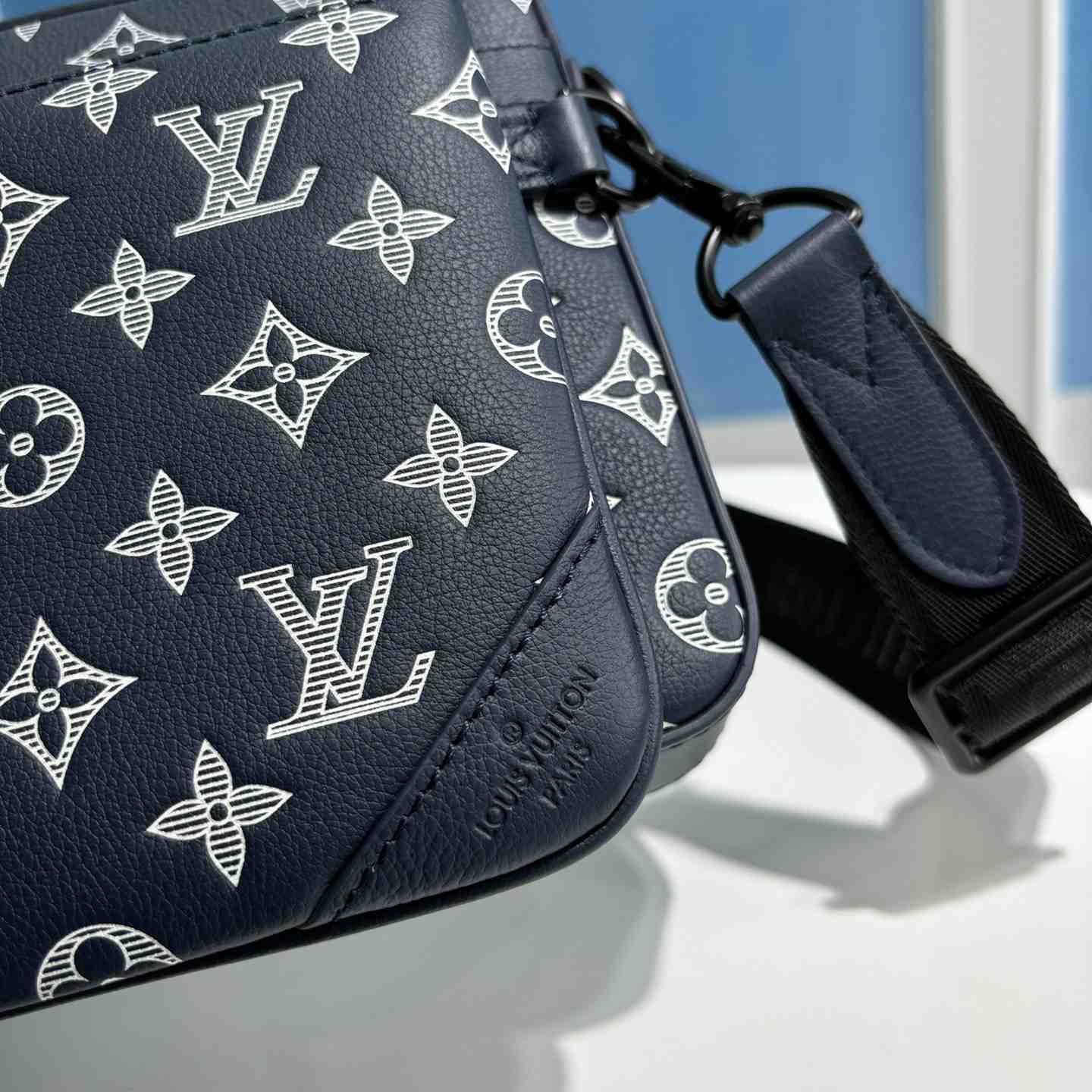 Louis Vuitton Trio Messenger  M24753 - FashionPlug