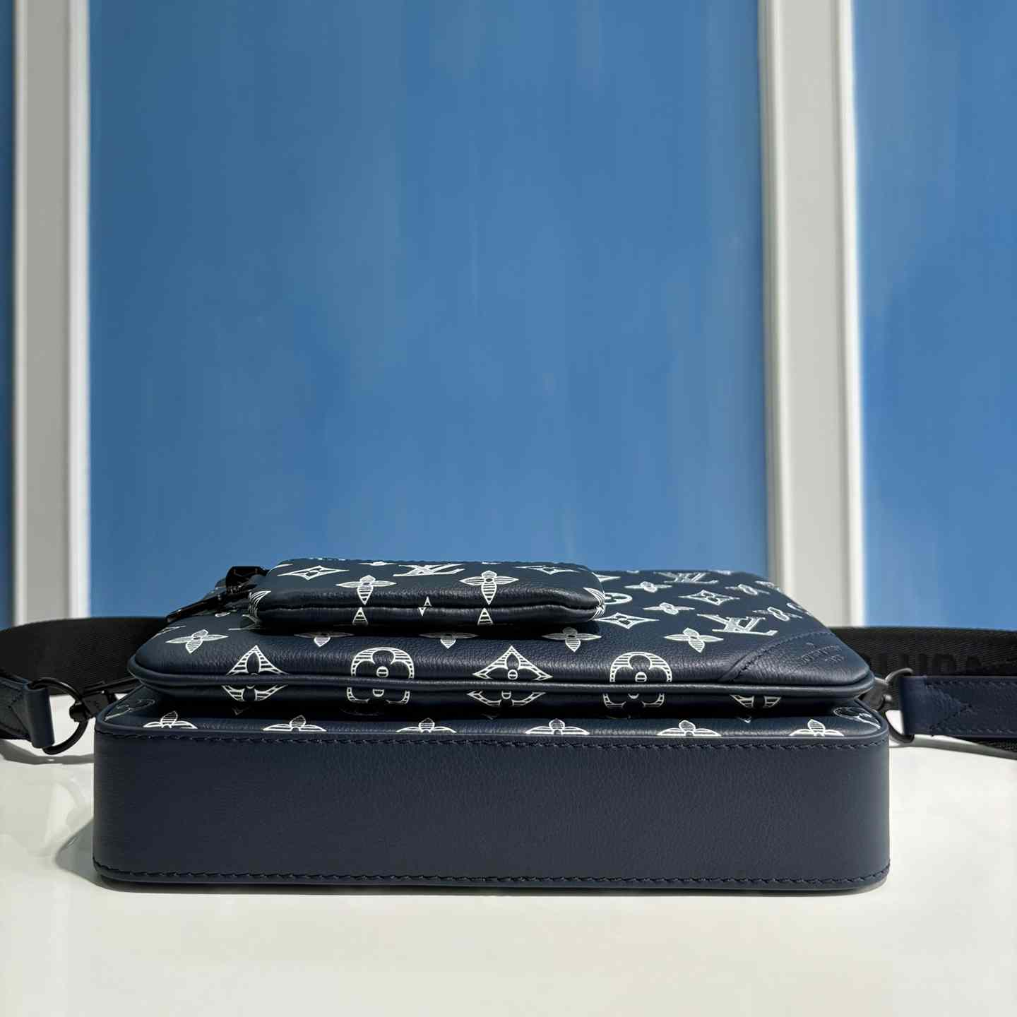 Louis Vuitton Trio Messenger  M24753 - FashionPlug