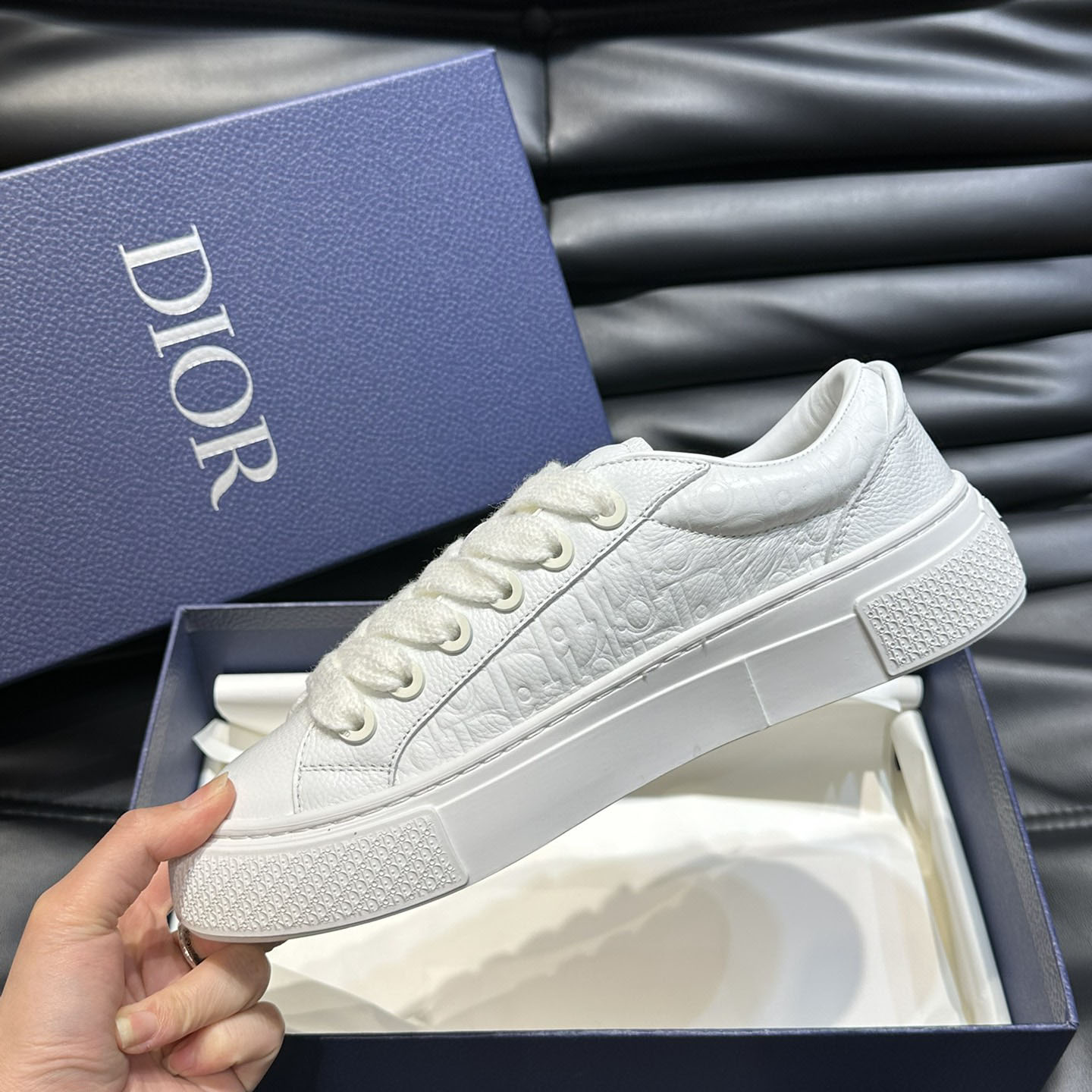 Dior B33 Sneaker  - FashionPlug
