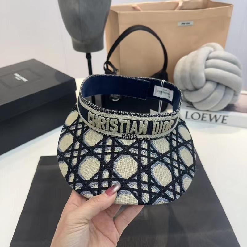 Dior D-Smash Cap - FashionPlug