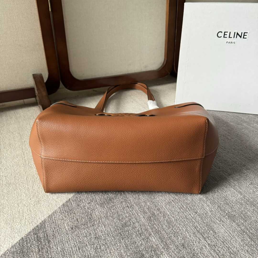 Celine Medium Cabas Anais Cuir Triomphe In Grained Calfskin - FashionPlug