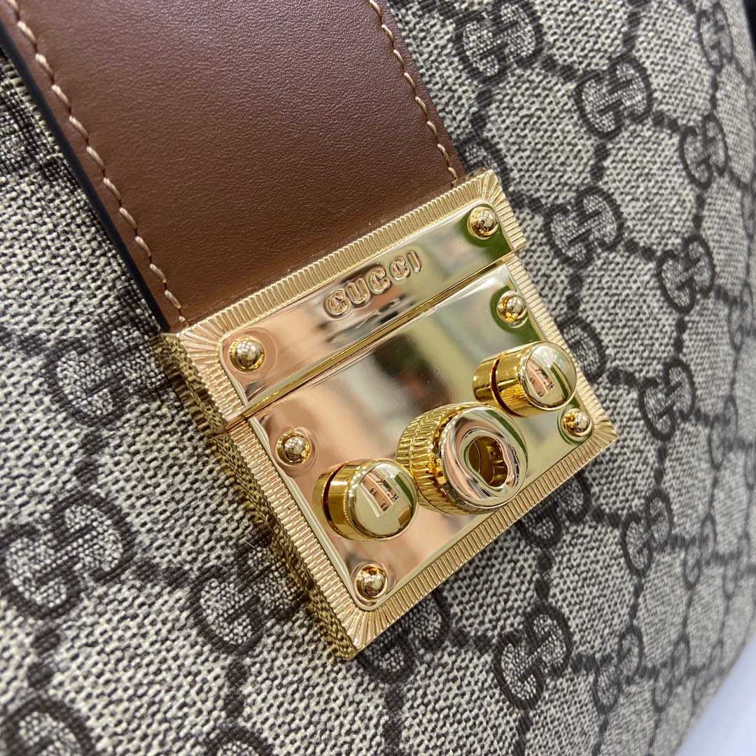 Gucci Padlock GG Medium Shoulder Bag - FashionPlug