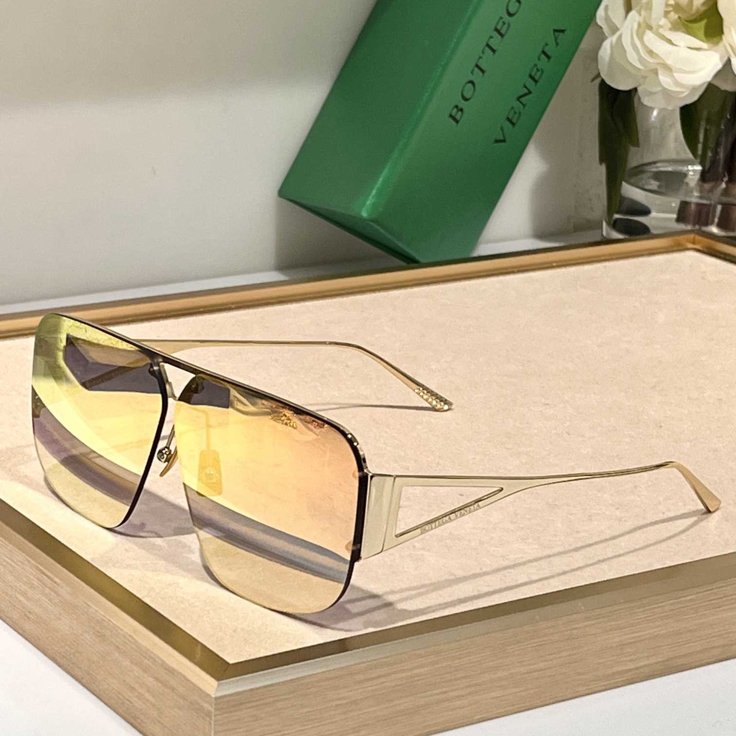 Bottega Veneta BV1065  Sunglasses    - FashionPlug