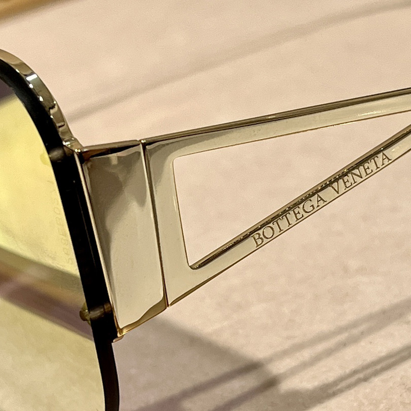 Bottega Veneta BV1065  Sunglasses    - FashionPlug