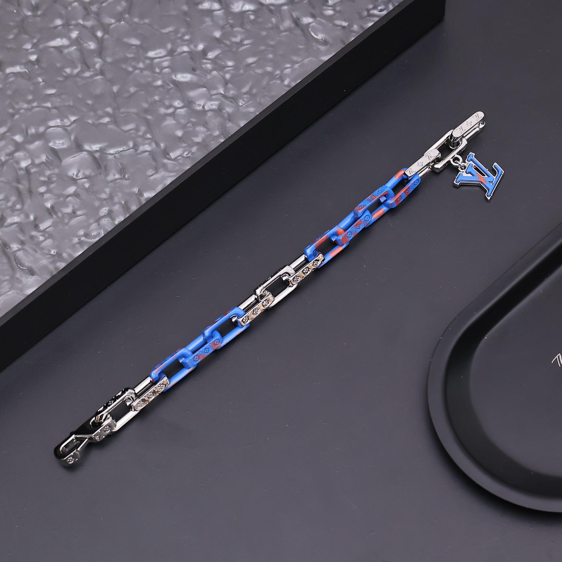 Louis Vuitton Monogram Chain Bracelet  M1229M - FashionPlug