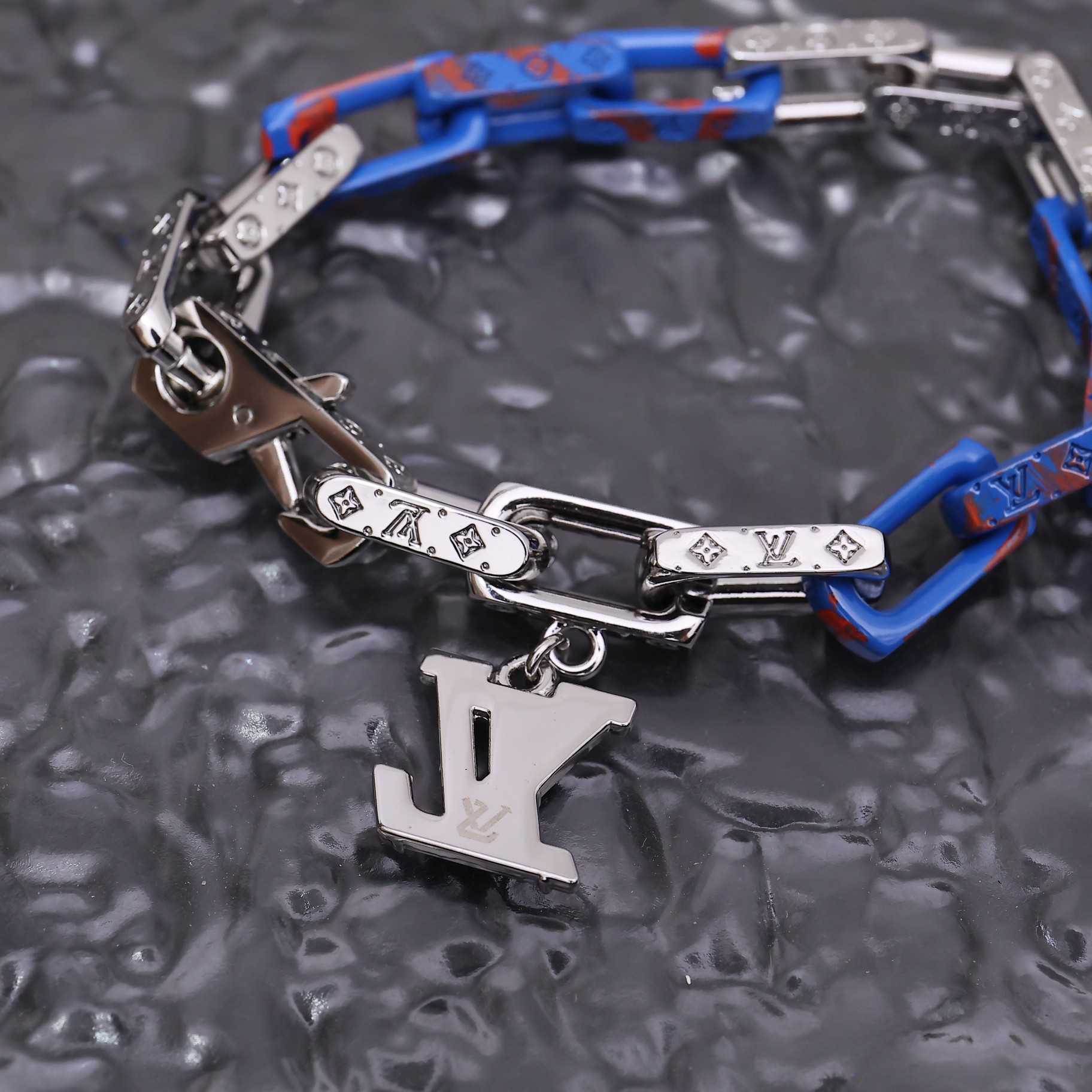 Louis Vuitton Monogram Chain Bracelet  M1229M - FashionPlug