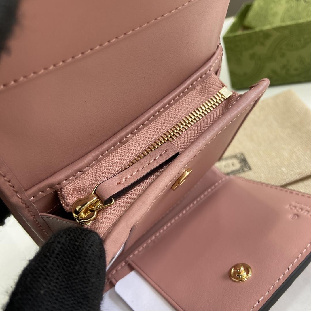 Gucci GG Medium Wallet - FashionPlug