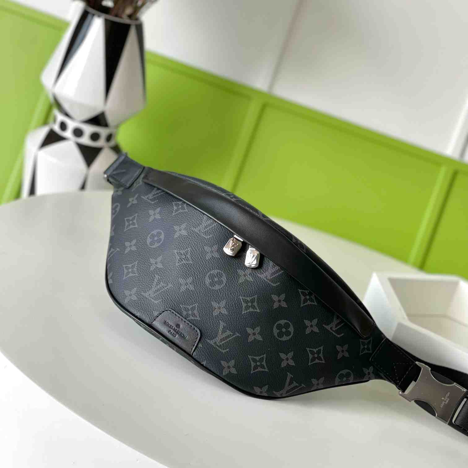 Louis Vuitton Discovery Bumbag PM    M46035 - FashionPlug