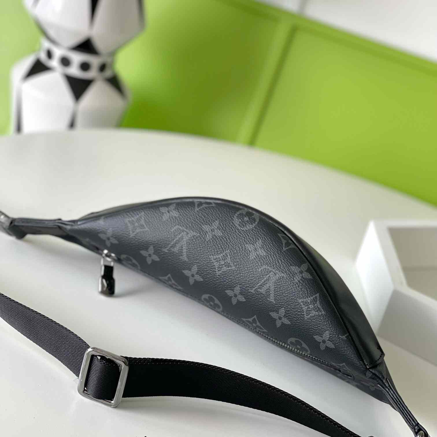 Louis Vuitton Discovery Bumbag PM    M46035 - FashionPlug