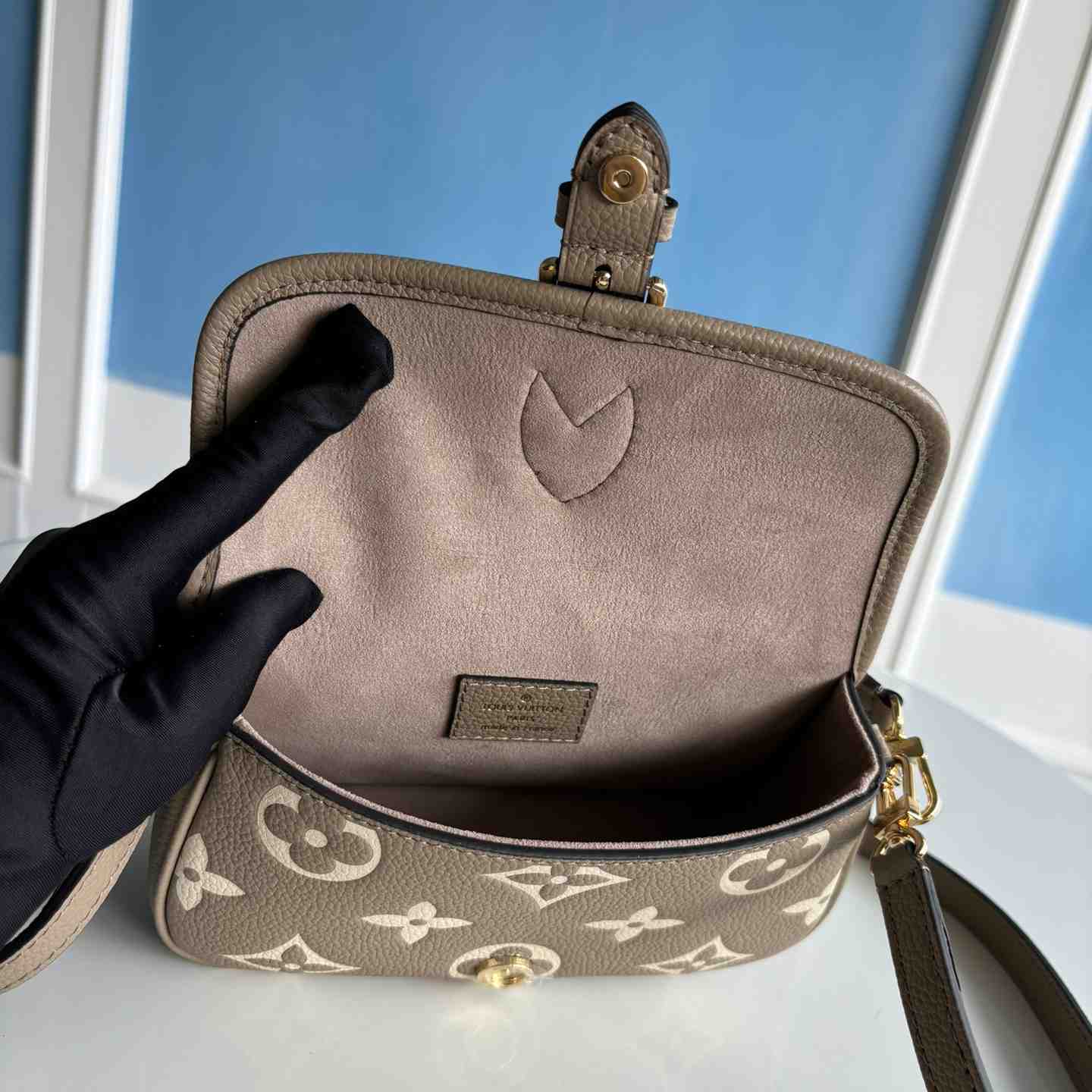 Louis Vuitton Nano Diane   M83300 - FashionPlug