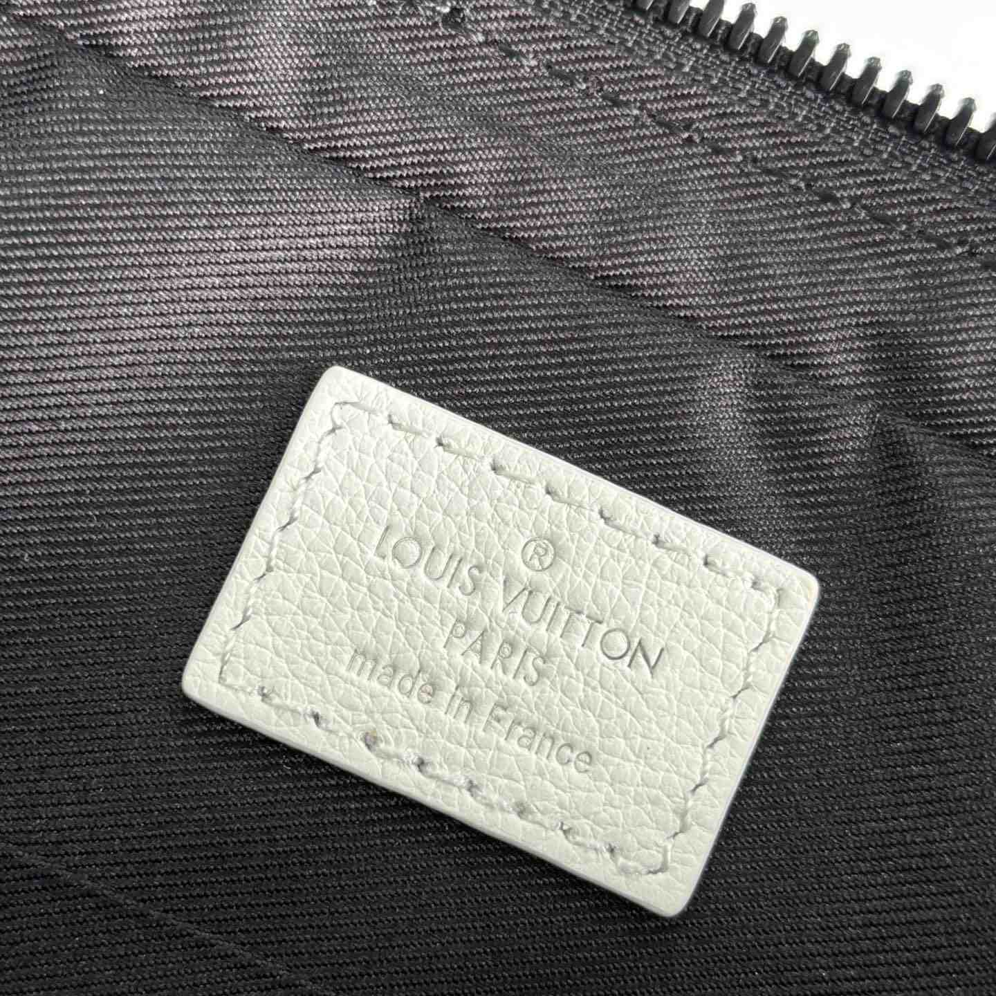 Louis Vuitton Trio Messenger  M24754 - FashionPlug