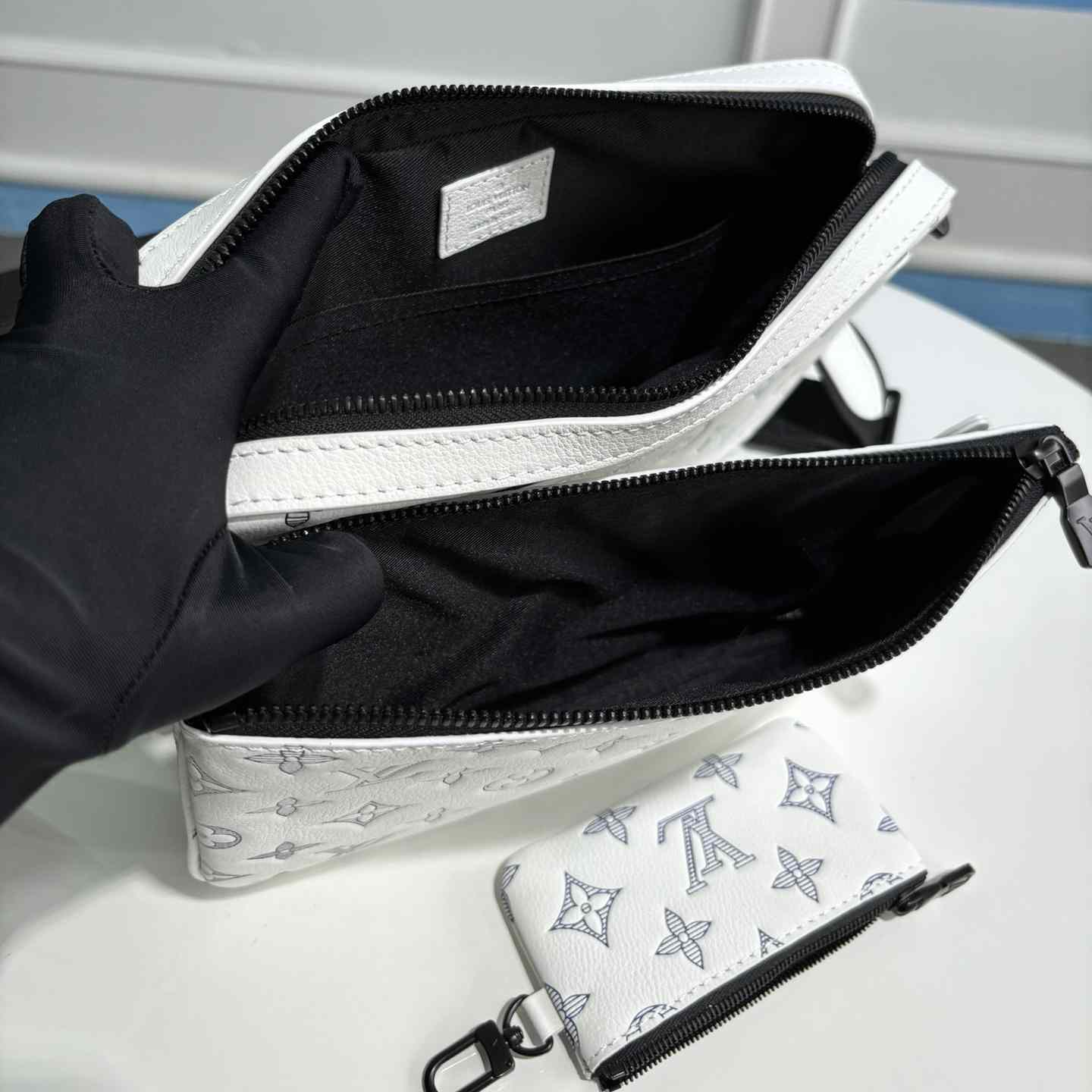 Louis Vuitton Trio Messenger  M24754 - FashionPlug