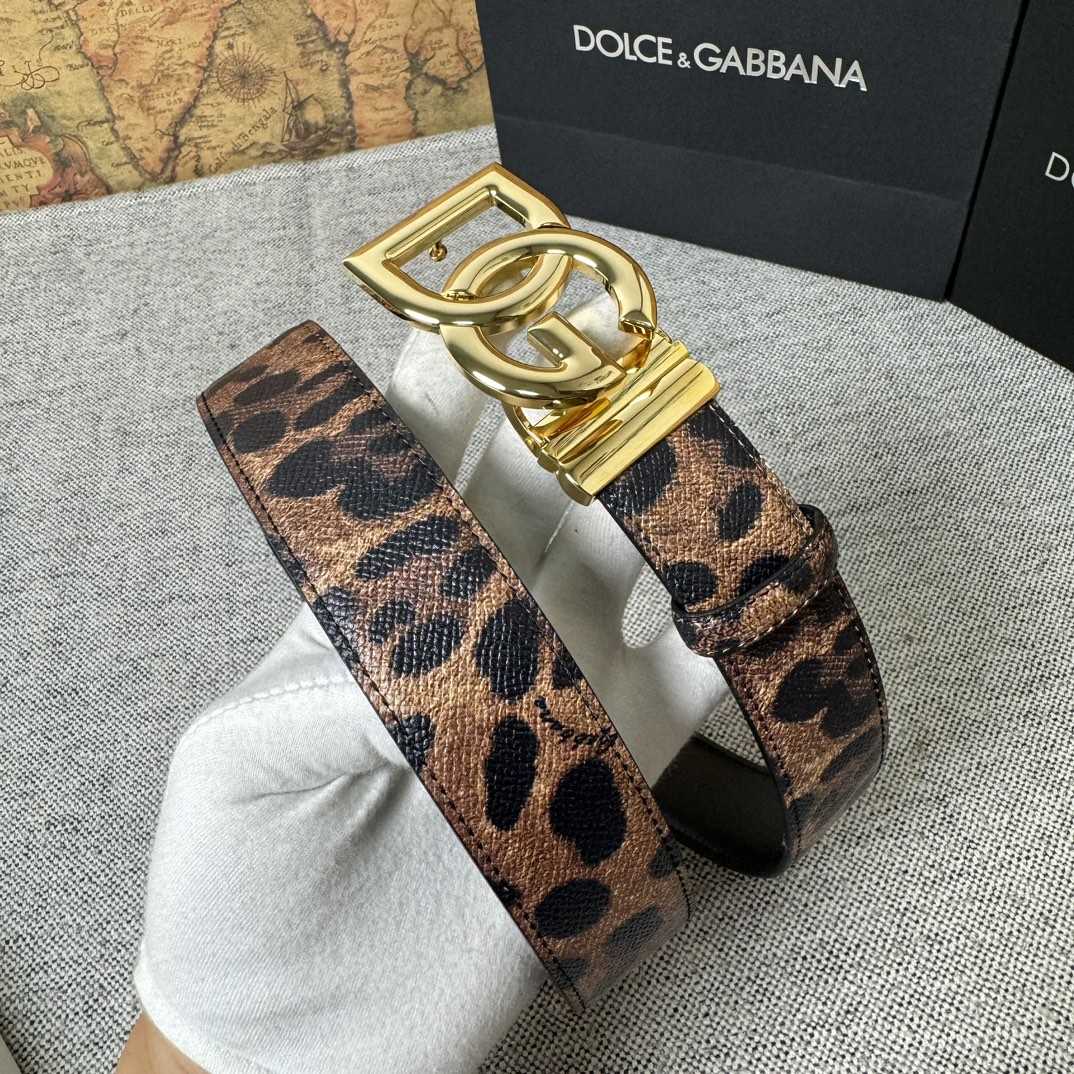 Dolce & Gabbana KiM Dolce & Gabbana Leopard-print Glossy Calfskin Belt With DG Logo - FashionPlug