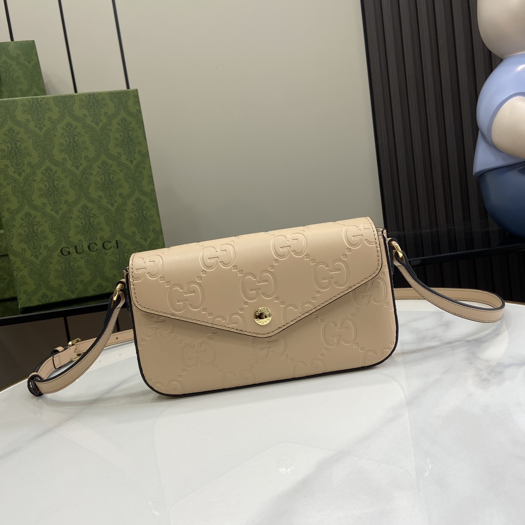 Gucci GG Super Mini Shoulder Bag - FashionPlug