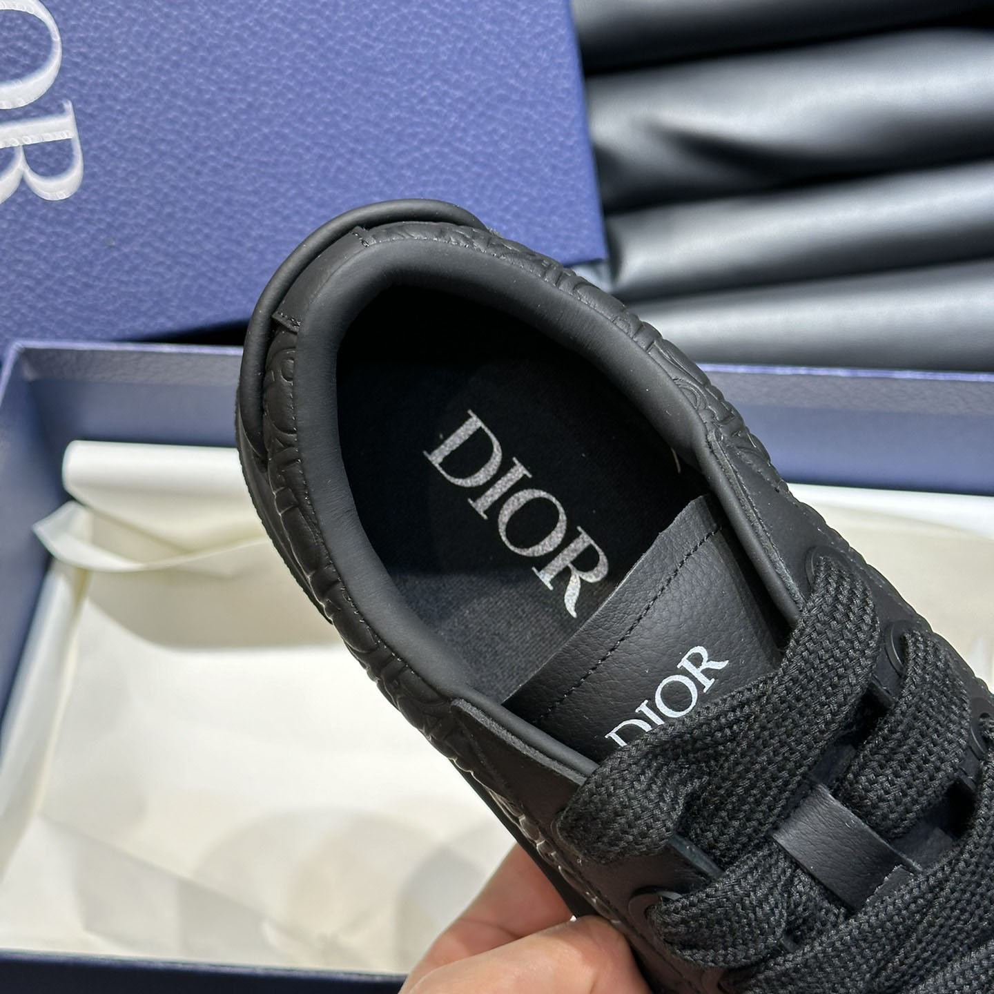 Dior B33 Sneaker  - FashionPlug