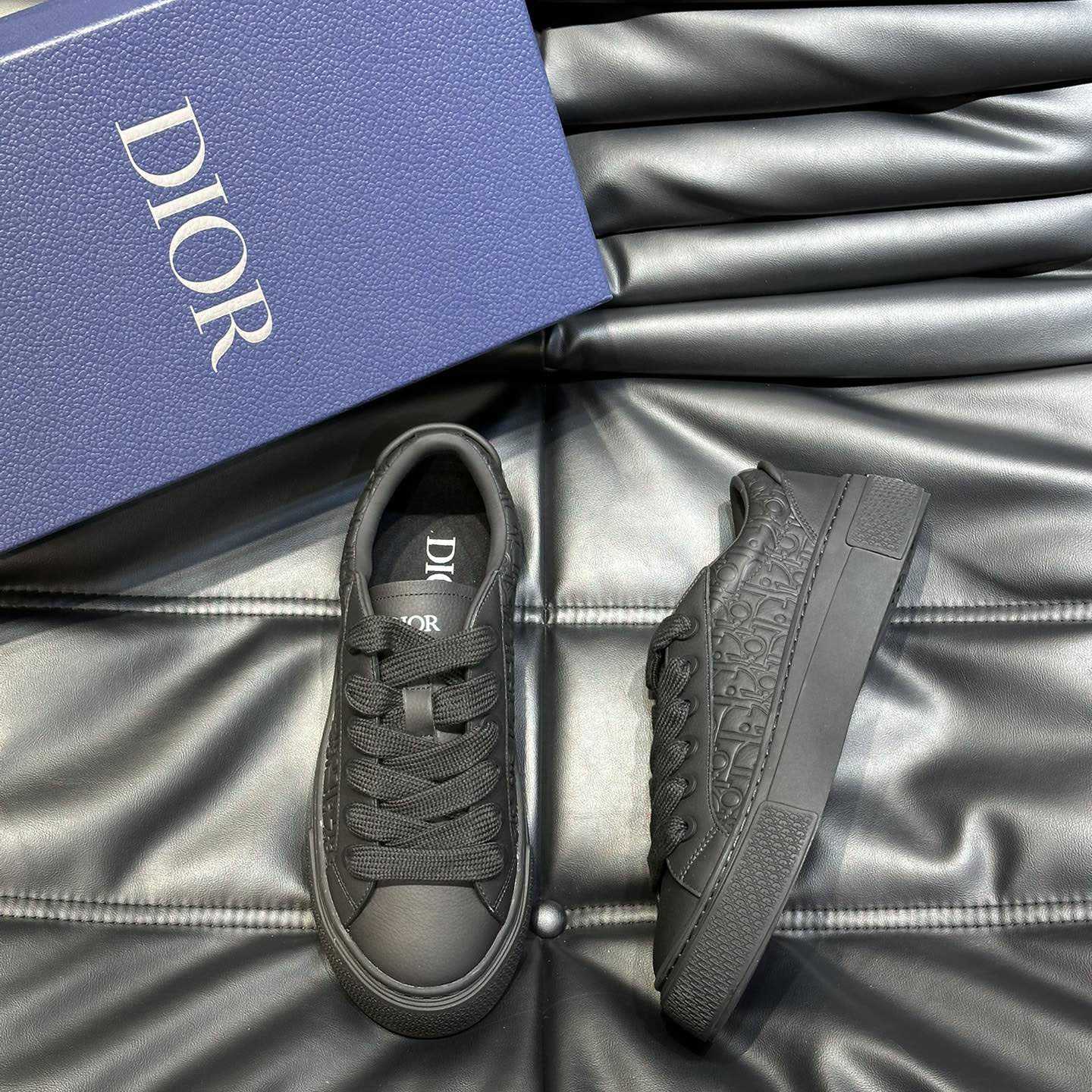 Dior B33 Sneaker  - FashionPlug