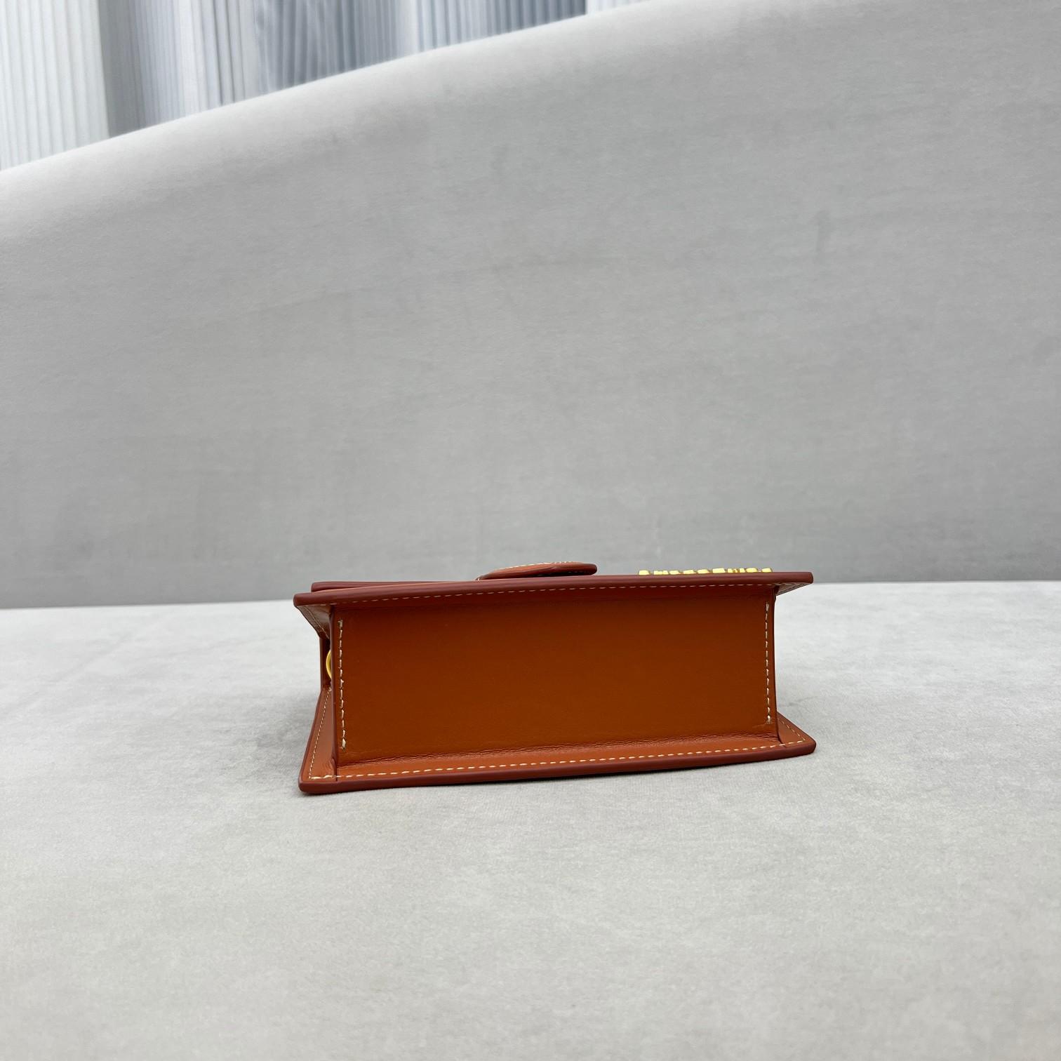 Jacquemus Le Bambino Small Flap Bag - FashionPlug