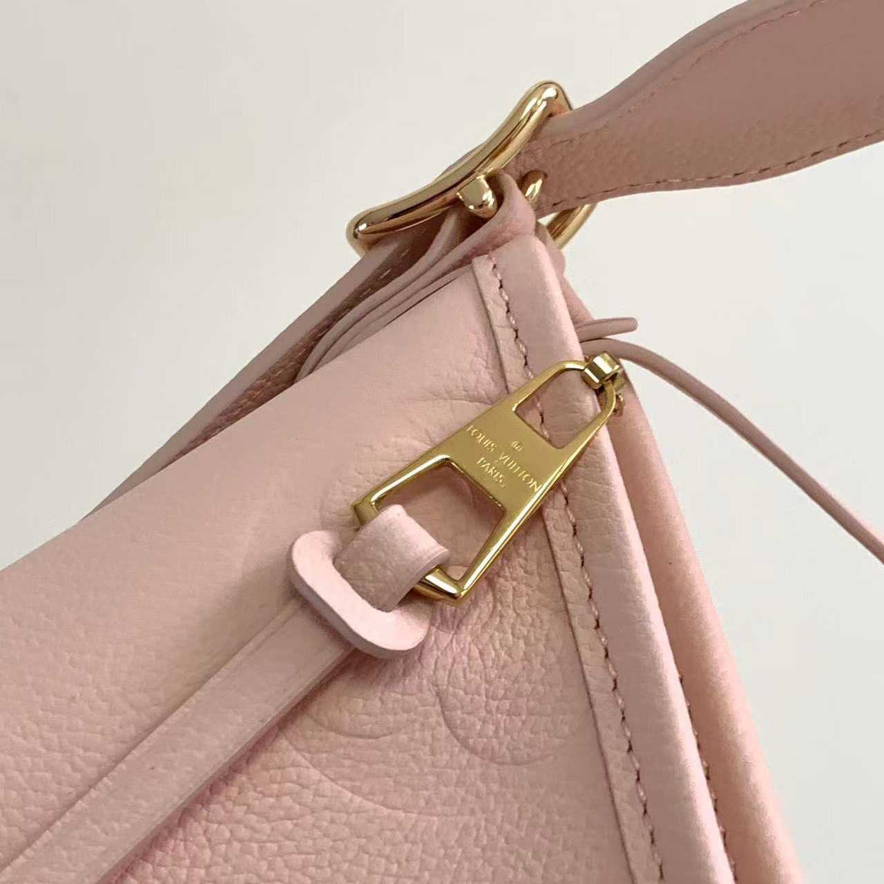 Louis Vuitton CarryAll PM   M47082 - FashionPlug