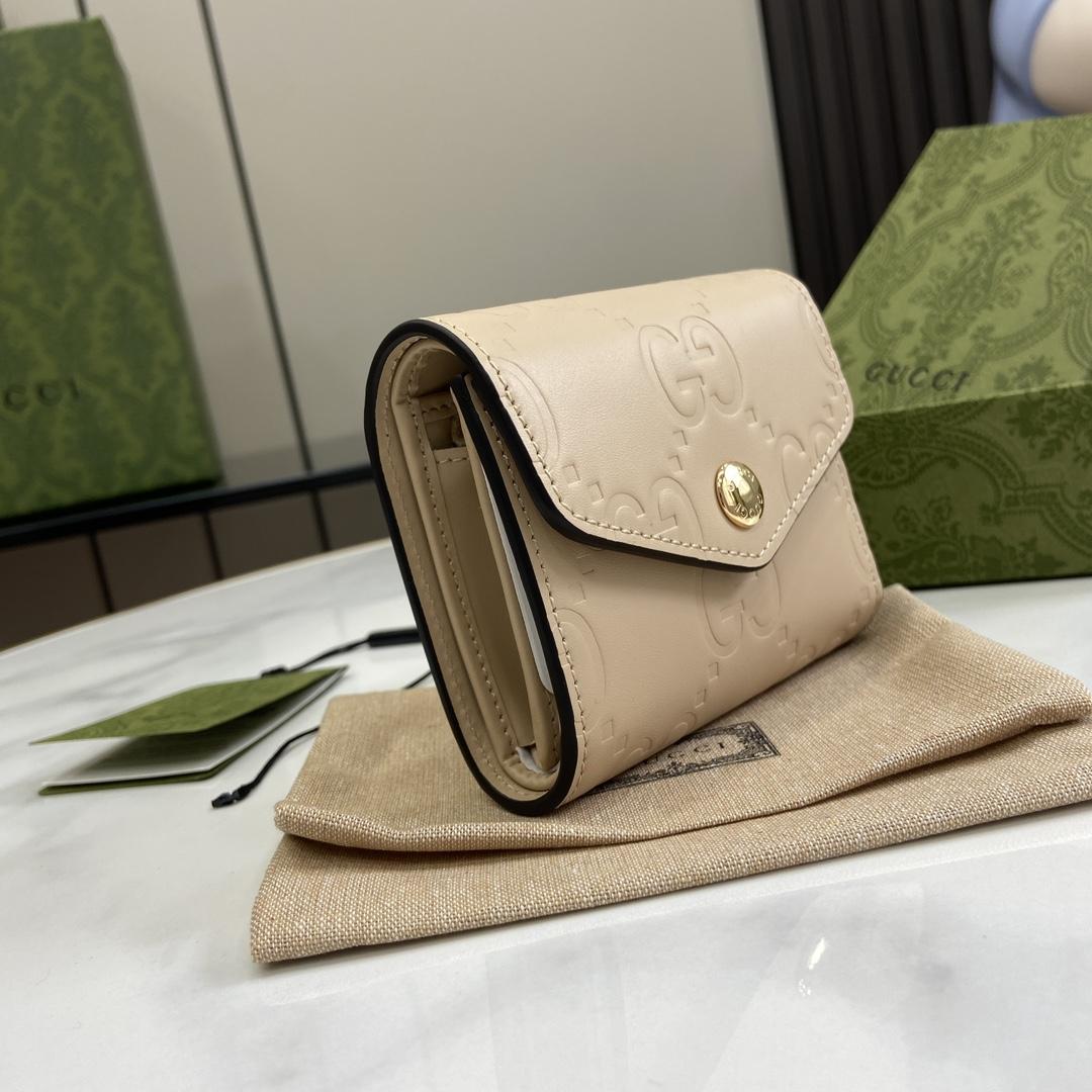 Gucci GG Medium Wallet - FashionPlug