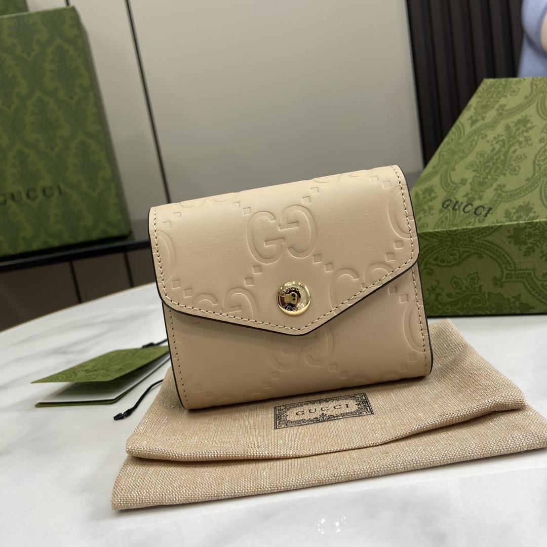Gucci GG Medium Wallet - FashionPlug