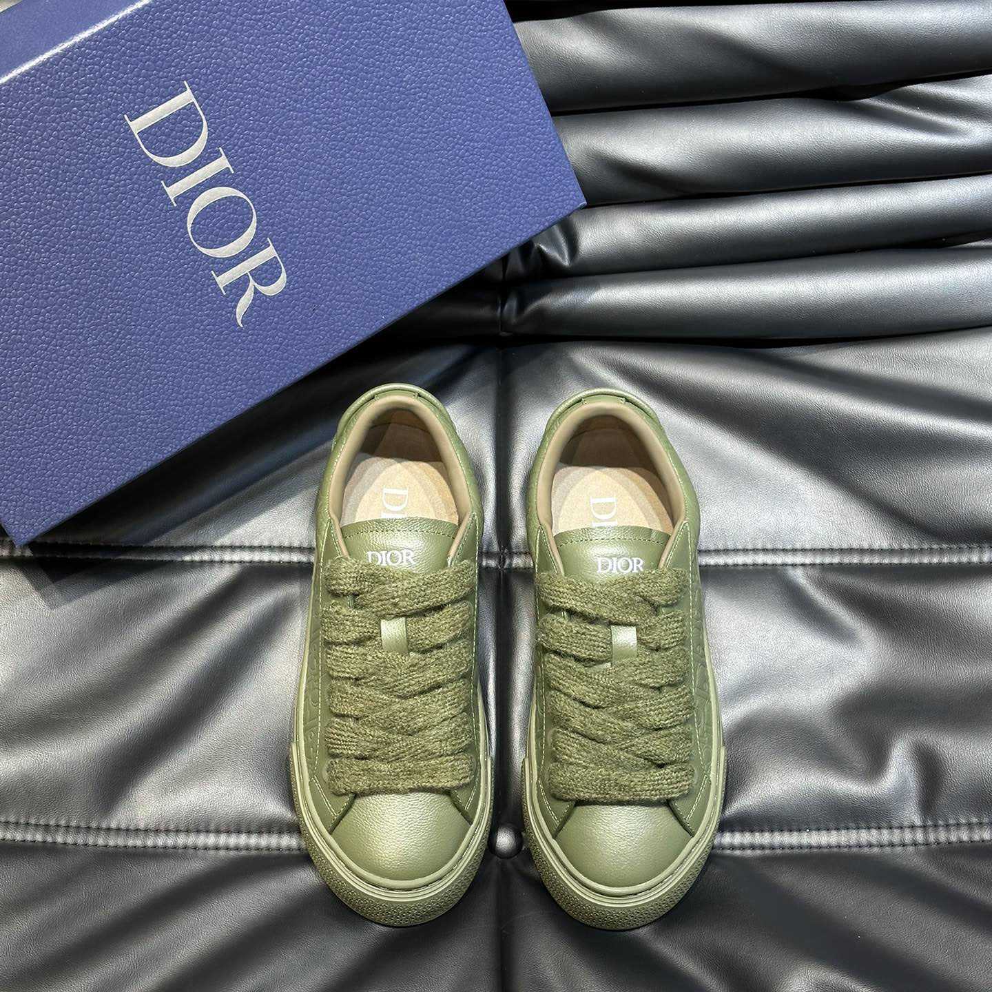 Dior B33 Sneaker  - FashionPlug