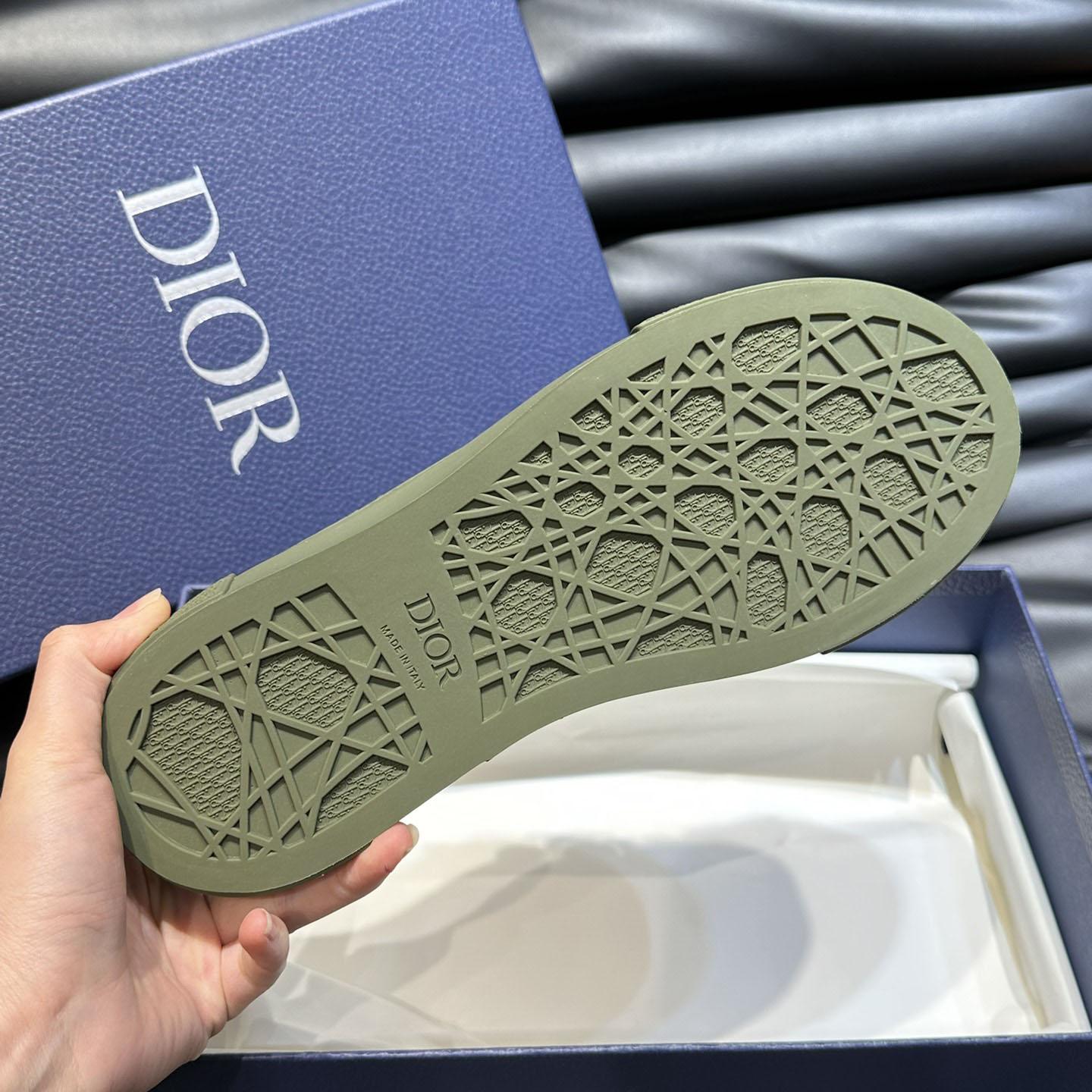 Dior B33 Sneaker  - FashionPlug