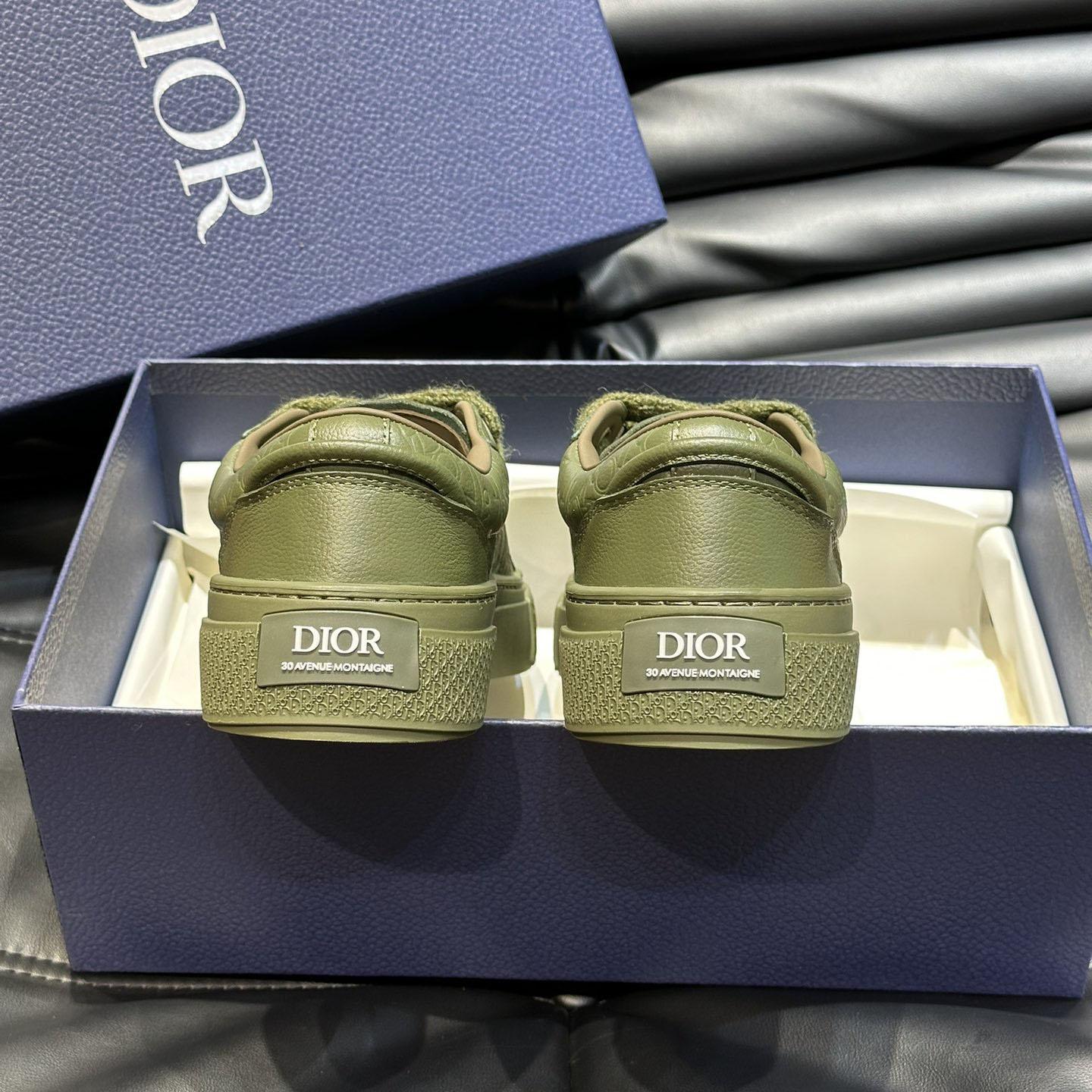 Dior B33 Sneaker  - FashionPlug