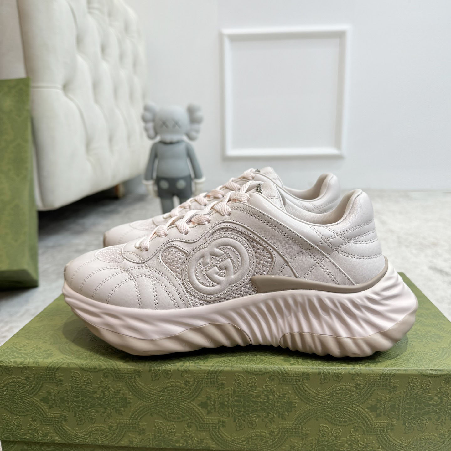 Gucci Ripple Trainer - FashionPlug